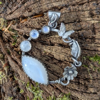 pendentif polyphemus peristerite collection aphaia la forge d'eos